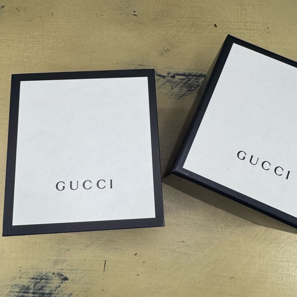 Gucci Sync Stainless Steel Rubber Strap Watch - Picture 9 of 9